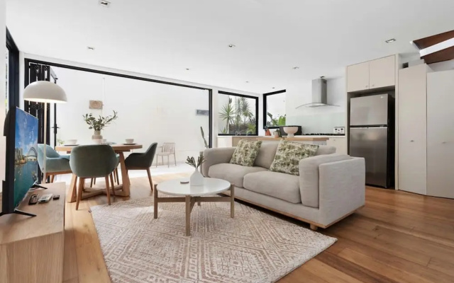 Relaxed Beachside Townhouse