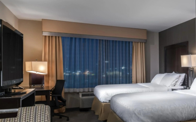 Holiday Inn Express Hotel & Suites Hays by IHG