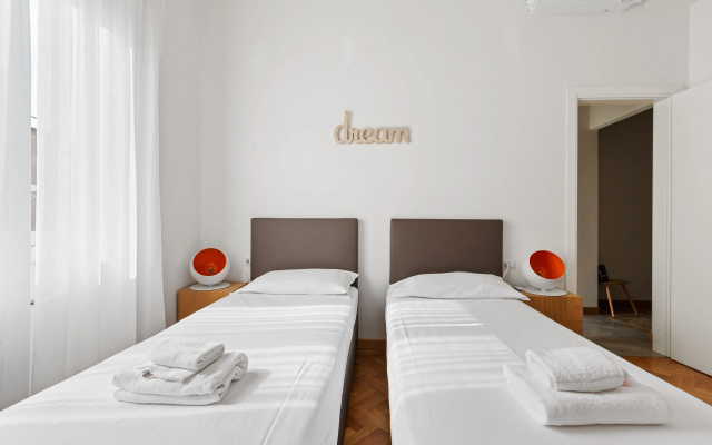 Roomy Apartment Duomo & San Babila