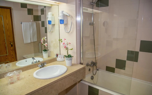 Exciting 1 Bedroom Aparthotel