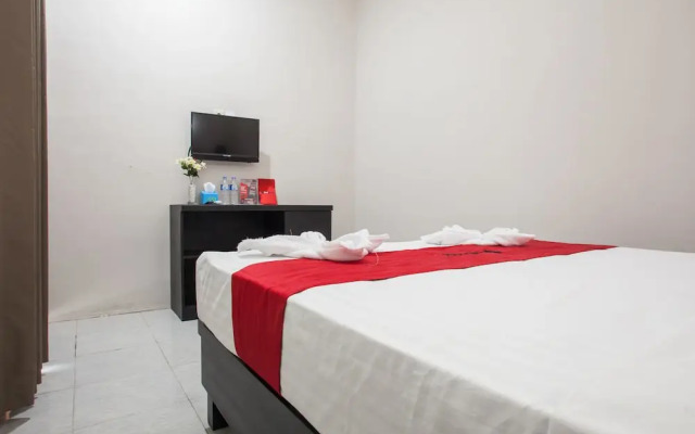 RedDoorz Plus near Banyuwangi Airport