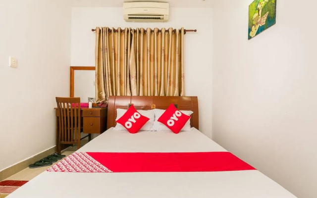 OYO 631 Long Phụng Hoàng Hotel