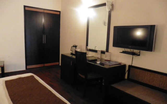 OYO 551 Hotel York