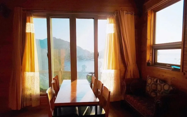 Geojedo Onda House Pension