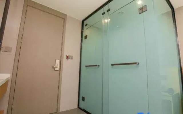 Super 8 Select Hotel (Kaifeng Qingming Shanghe Garden)