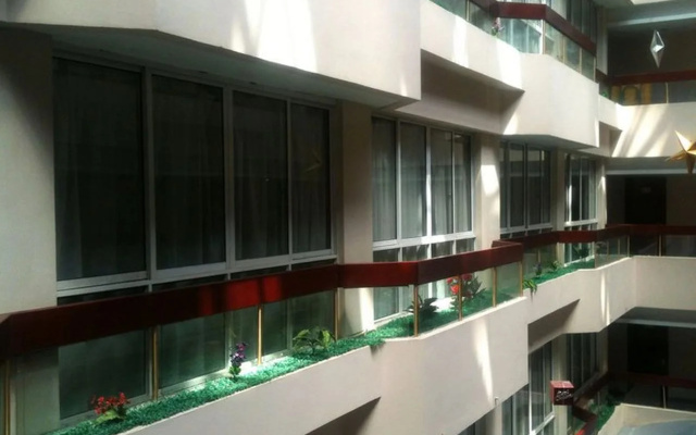 Dongpo Hotel