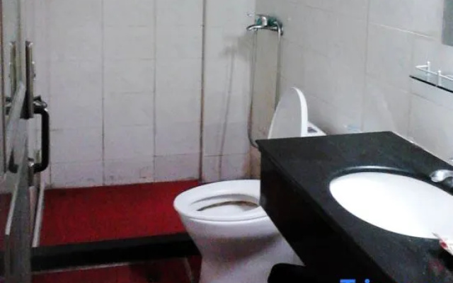 Yimeng Hotel (Songjiang Sijing Park)