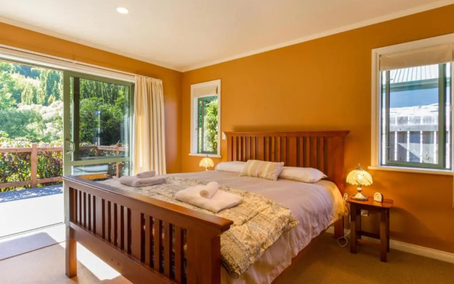 Sawmillers Retreat - Arrowtown Holiday Home