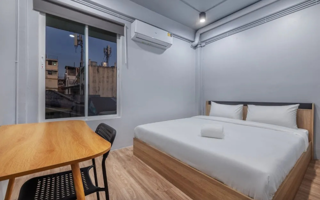Ti Thong Hostel