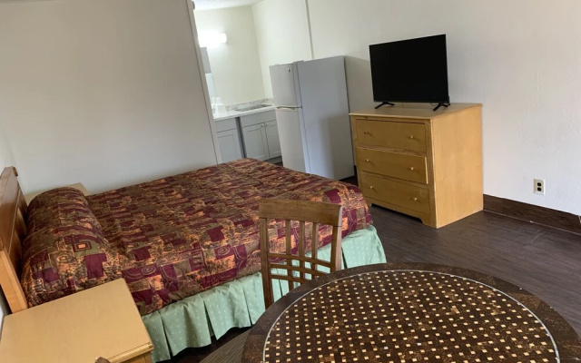 Studio Lodge Macon Extended Stay