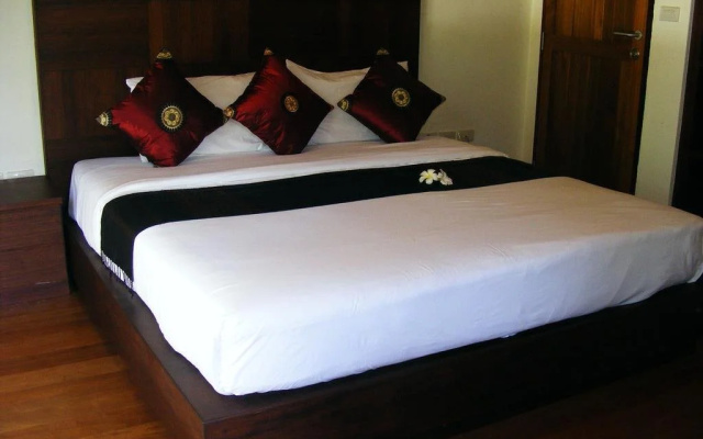 Baan Nana Villa