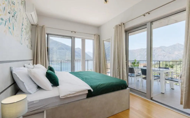 Apartment 13 With Amazing Sea Wiew