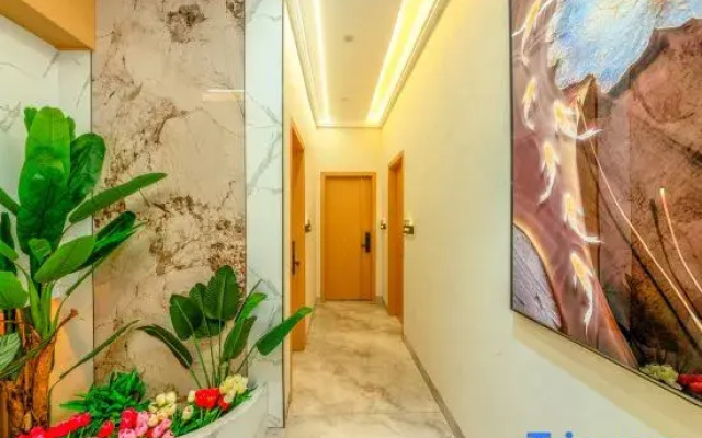 Qujing Yujin Smart Hotel (Qilin High School Branch)