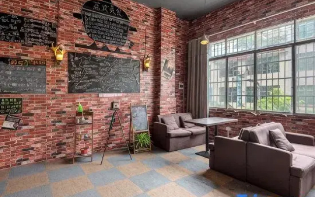 Music & Stories Youth Hostel