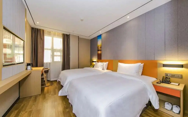 Days Inn by Wyndham Business Place Xiamen Ludao