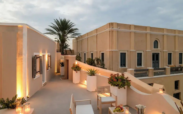 Themis Goddess Cave Suites