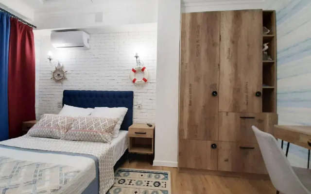 2 BDR apartment near Gorky Park, Center