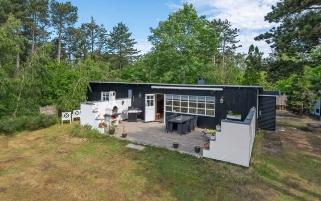 "Claudine" - 300m from the sea in Sealand