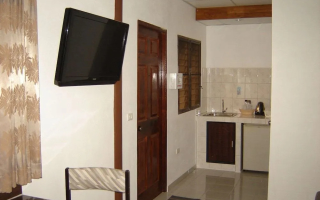 Banlang Hotel Resort & Swimmingpool