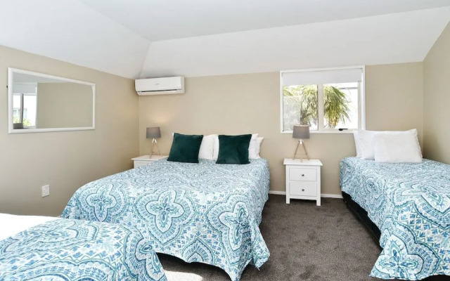 Moa Place - Christchurch Holiday Homes