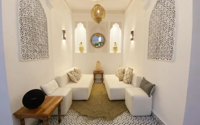 Riad Fabiola et Spa By La Siredrah