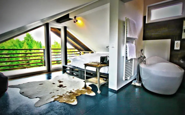 hotel 12