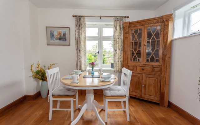 Avalon House B&B