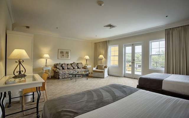 Tampa Palms Country Club
