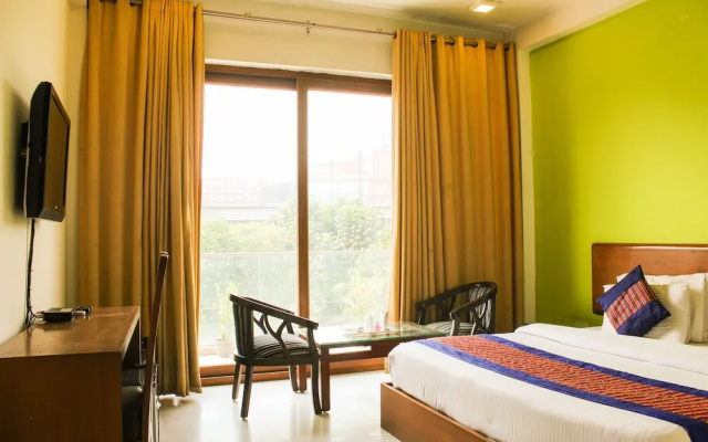 Asian Suites A 585 IFFCO Metro station