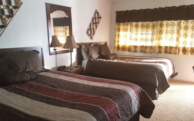 Sonoma Lodge