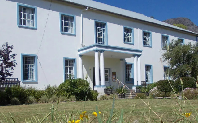 Franschhoek Travellers Lodge & Group Accommodation