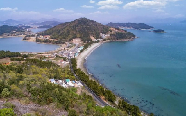 Yeosu the Island Looks Pension
