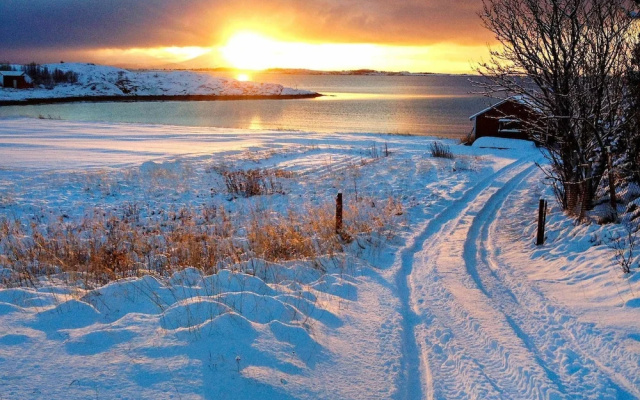 8 Person Holiday Home in Stonglandseidet