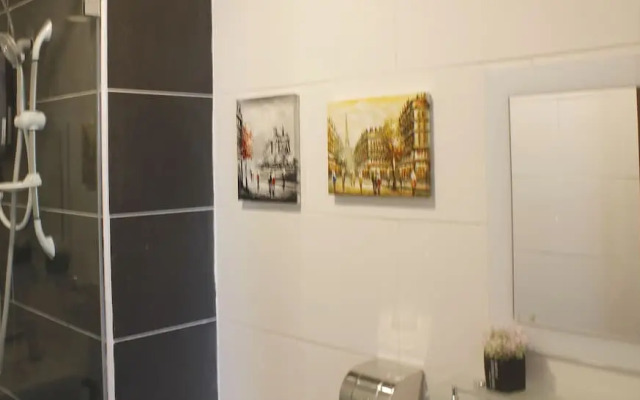 H2H Euro House