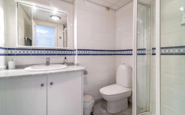 Well-located & Nice Views 2BDR Apt in Los Álamos