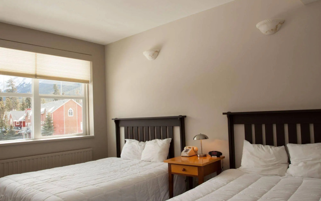 Banff Y Mountain Lodge
