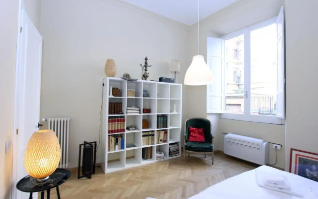 Maria Cristina Flat