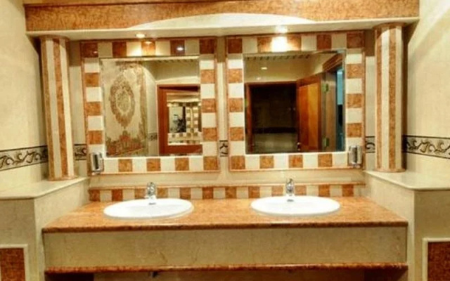 Al Yamama Hotel