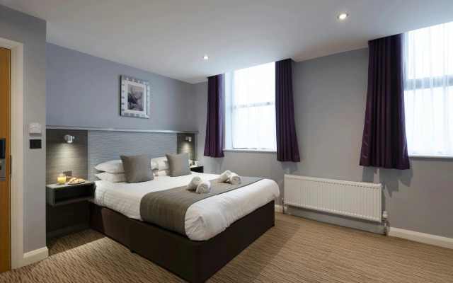 The Hog's Back Hotel & Spa Farnham