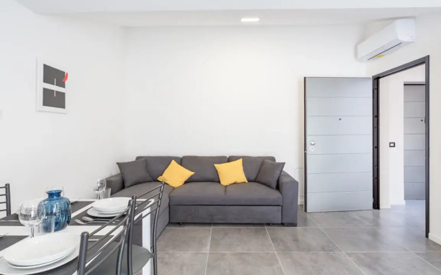 KHL apartments