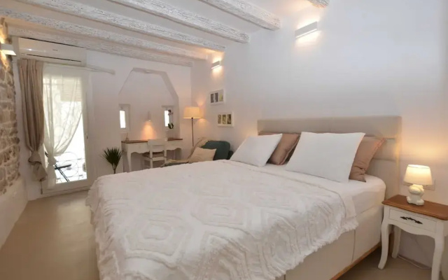 Chic and Stylish Old Town Rovinj Apartment