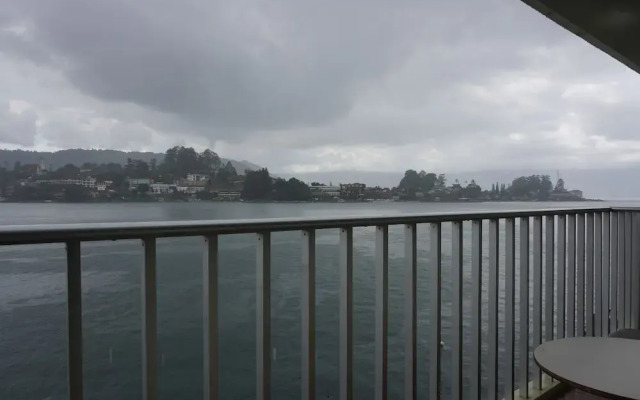 Siantar Hotel Parapat