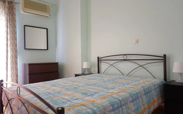 Modern Traditional Central Apartment