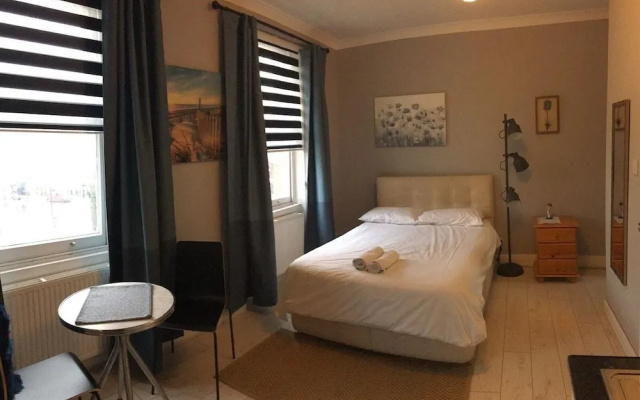 Camden Apartment