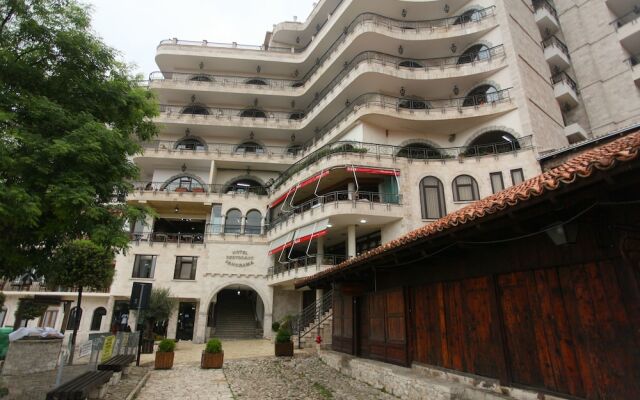 Hotel Panorama Kruje вид на фасад