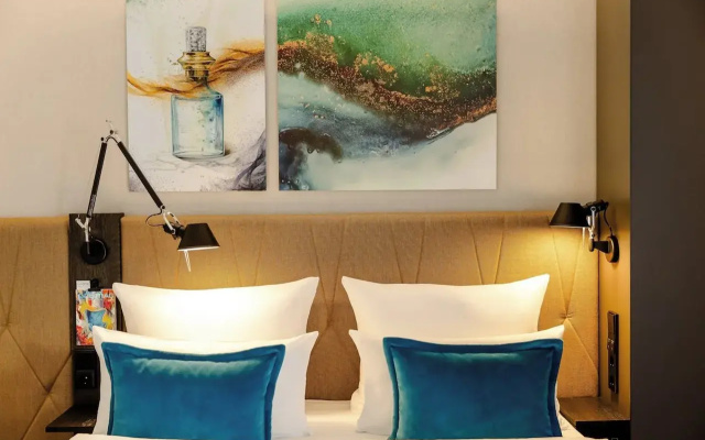 Motel One Köln-Altstadt