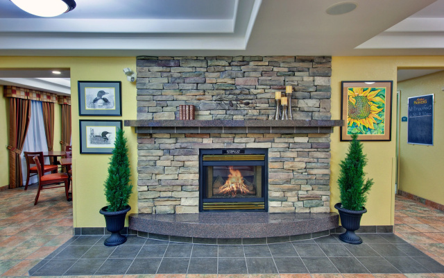Holiday Inn Express Dryden