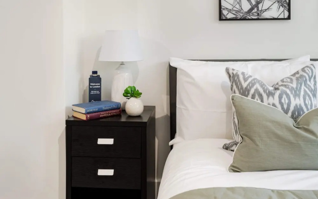 Modern Kensal Green Apartment