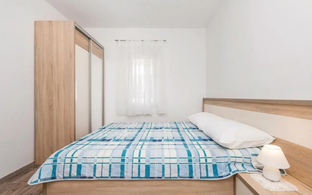 Awesome Home in Mandre With Wifi and 2 Bedrooms