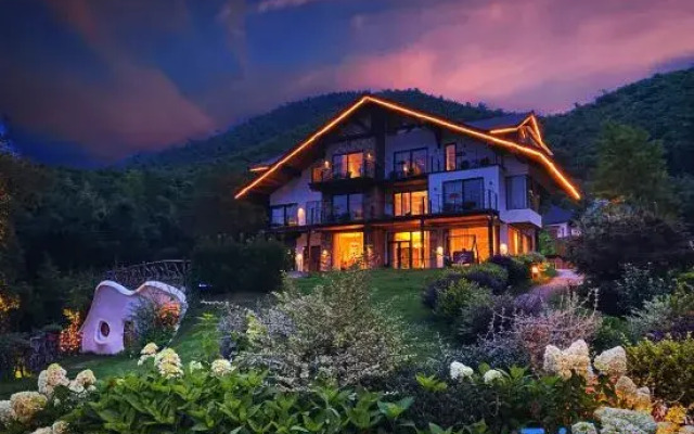Home Soon·Moganshan Hobbit House